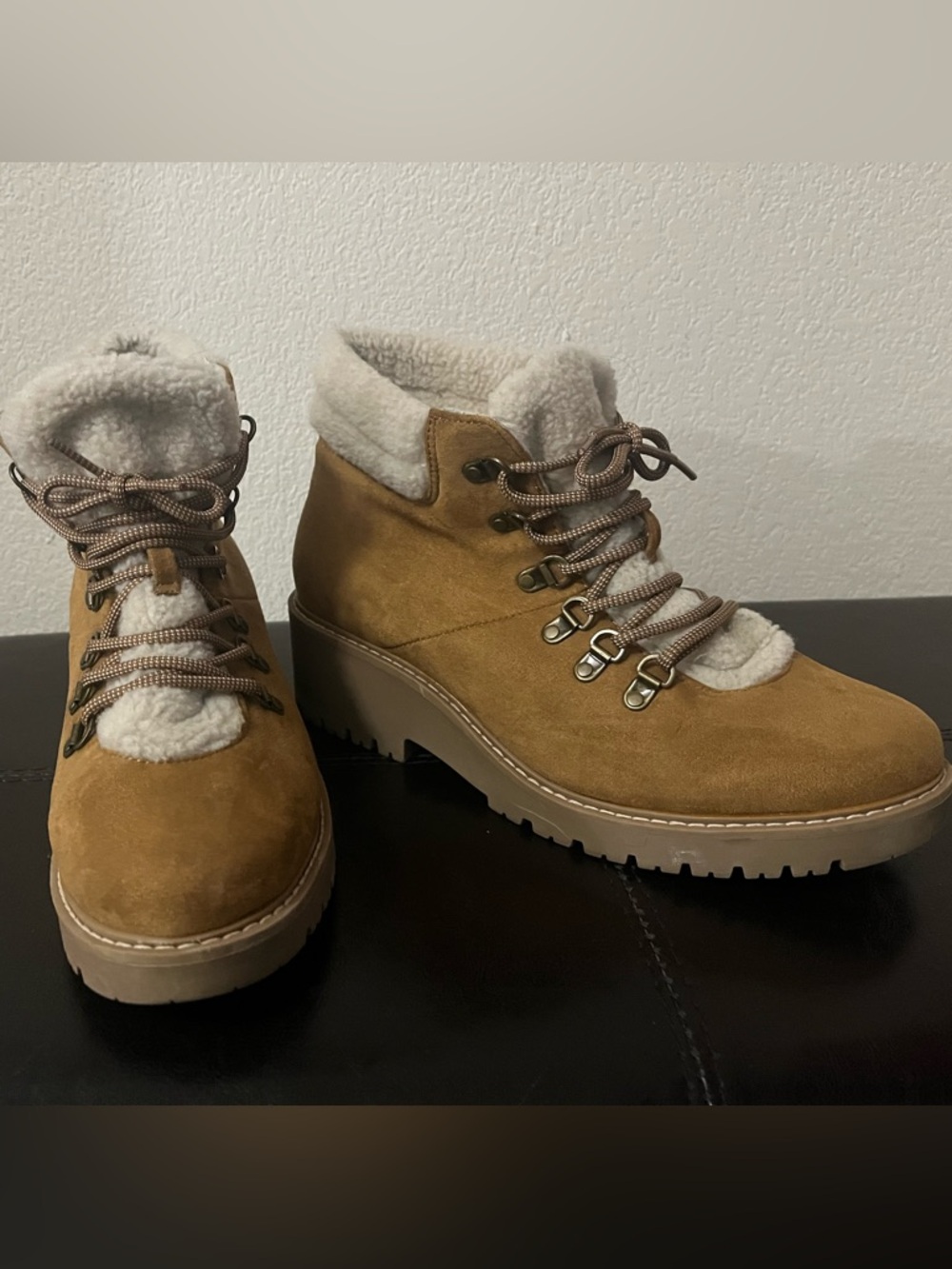 Women’s Faux-Shearling Platform Boot in Tan